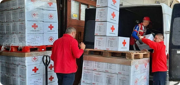 Видача продуктових наборів